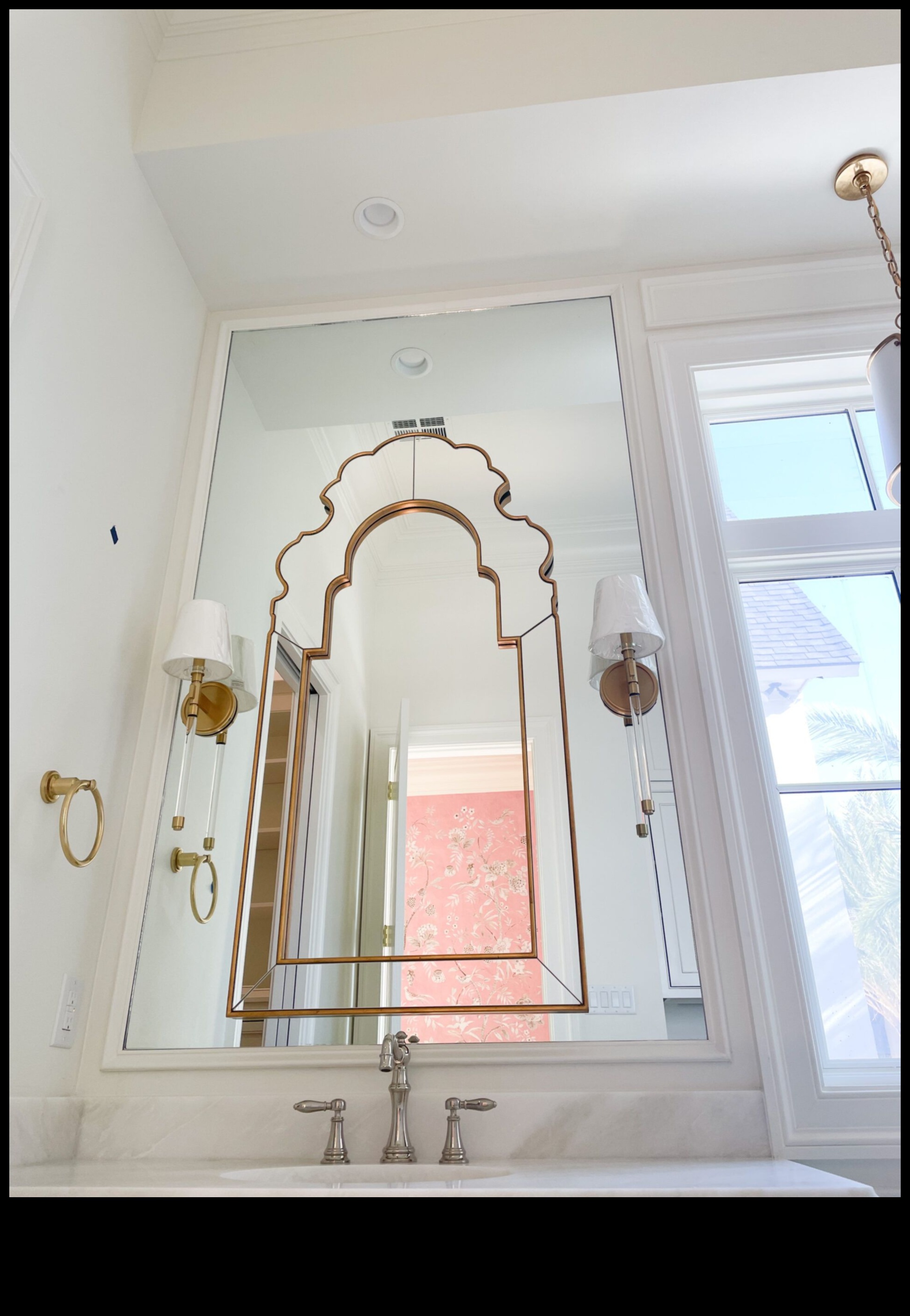 Oglinzile reflectă stilul tău 3 8 moduri creative de a folosi oglinzile în decorarea casei